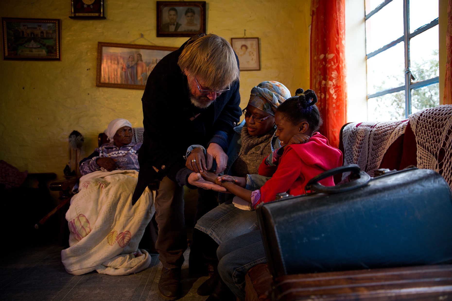 Sam-Reinders-Country-Doctor-SouthAfrica_02